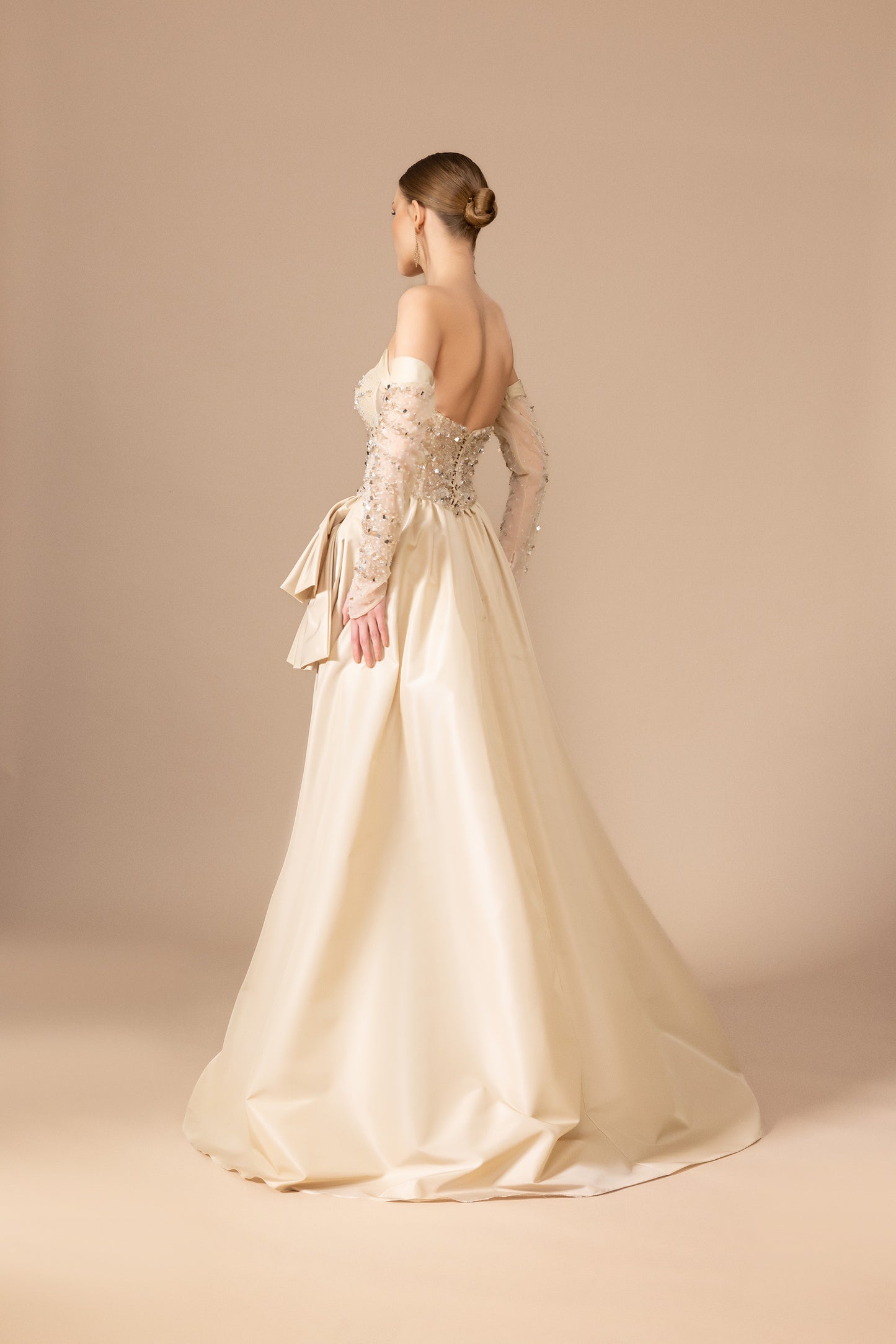 Abendkleid mit Ärmeln