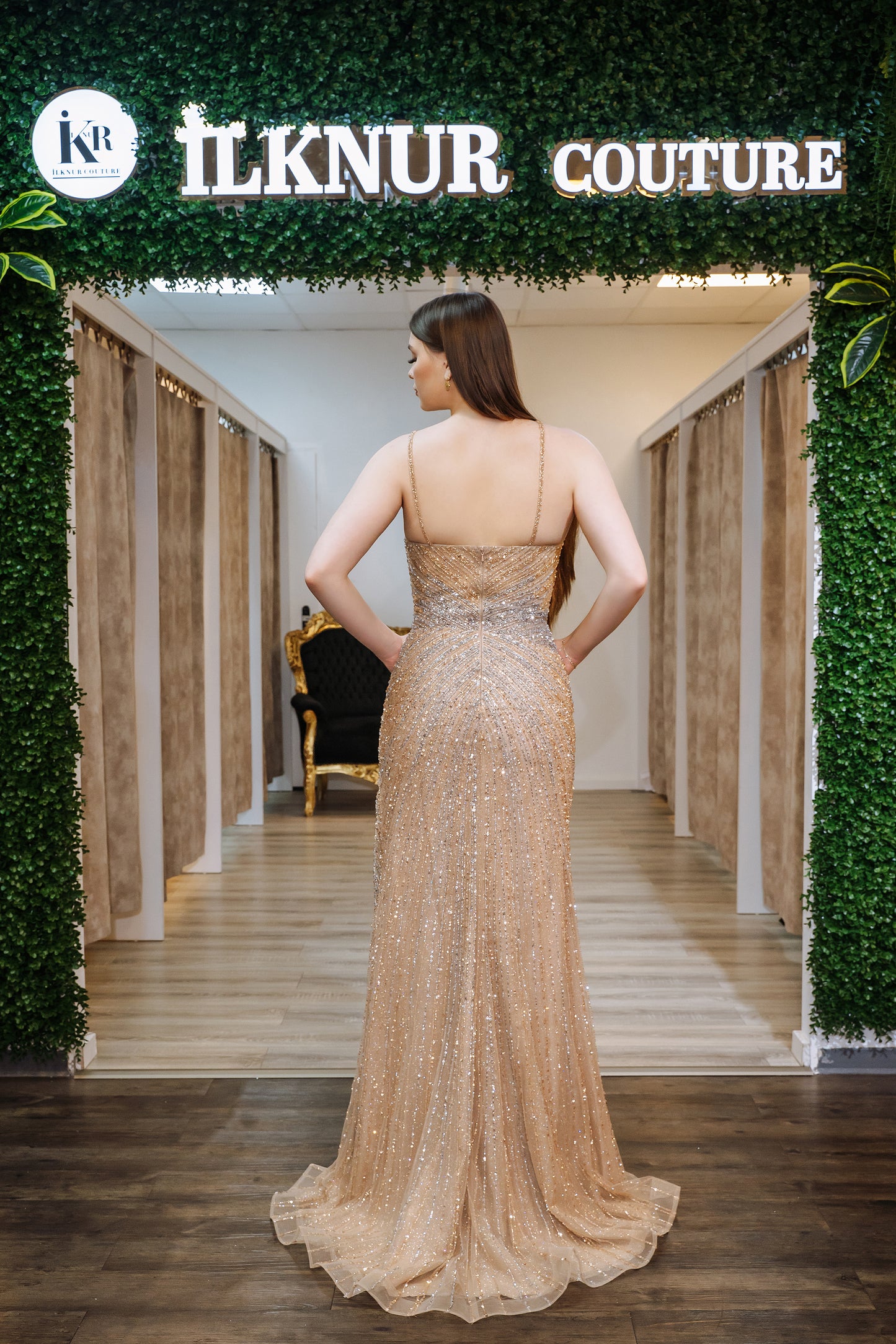 Abendkleid mit Steinchen