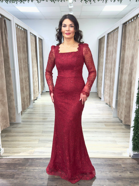 Abendkleid mit abnehmbarer Schleppe