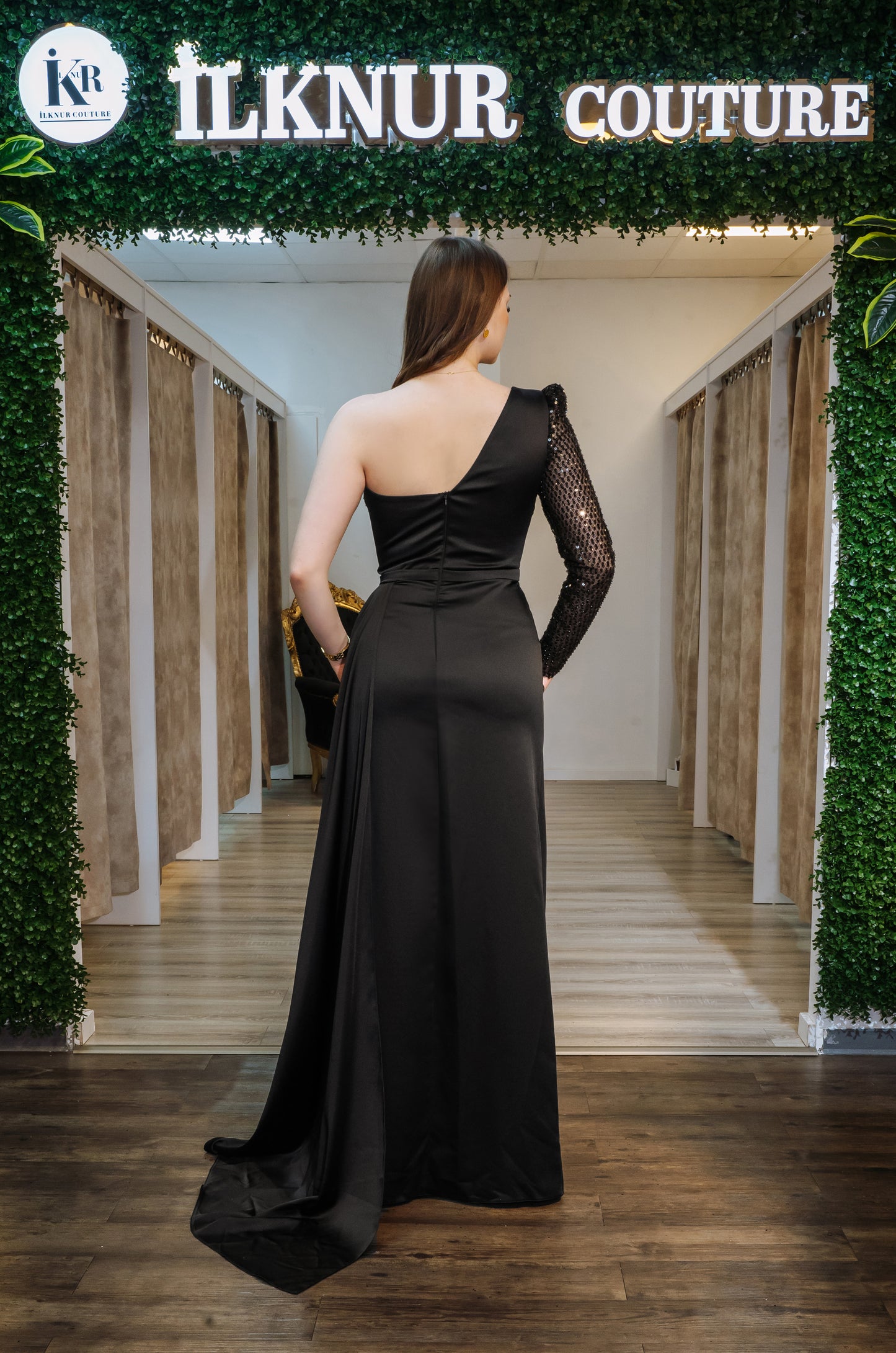 Abendkleid ein Ärmel