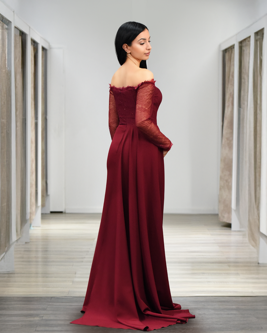 Langärmeliges Carmenausschnitt-Abendkleid